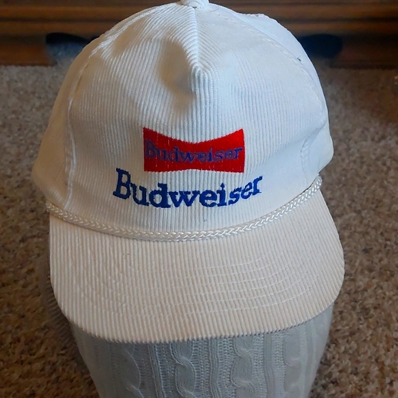 Budweiser Vintage Badeball Hat - NWOT - Picture 1 of 7